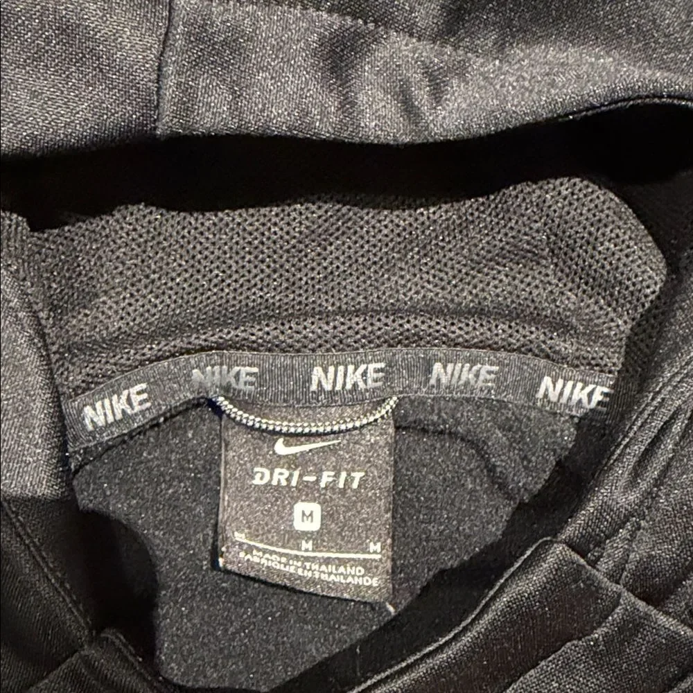 Nike youth dri fit Hoodie! Size medium